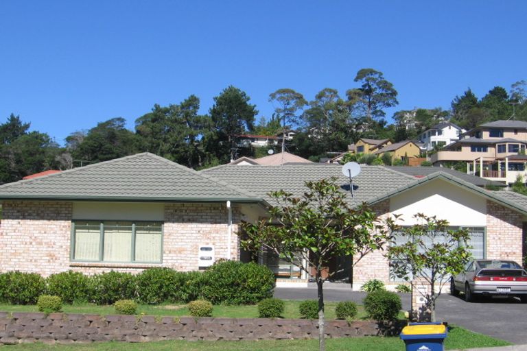 Photo of property in 40 Helvetia Drive, Browns Bay, Auckland, 0630