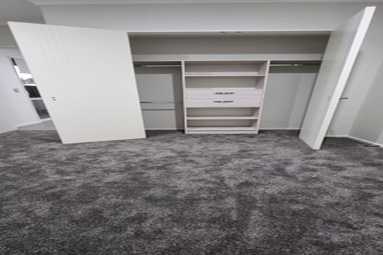 Photo of property in 44a Donegal Park Drive, Flat Bush, Auckland, 2019