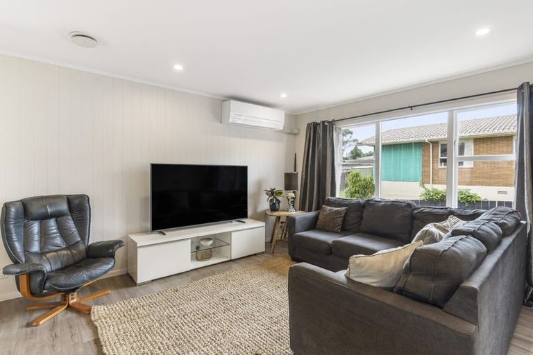 Photo of property in 37 Whitford Road, Howick, Auckland, 2014