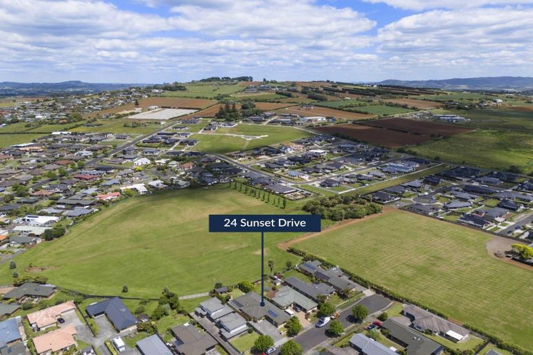 Photo of property in 24 Sunset Drive, Pukekohe, 2120