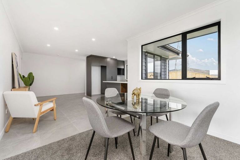 Photo of property in 59 Atlantic Drive, Fitzherbert, Palmerston North, 4410