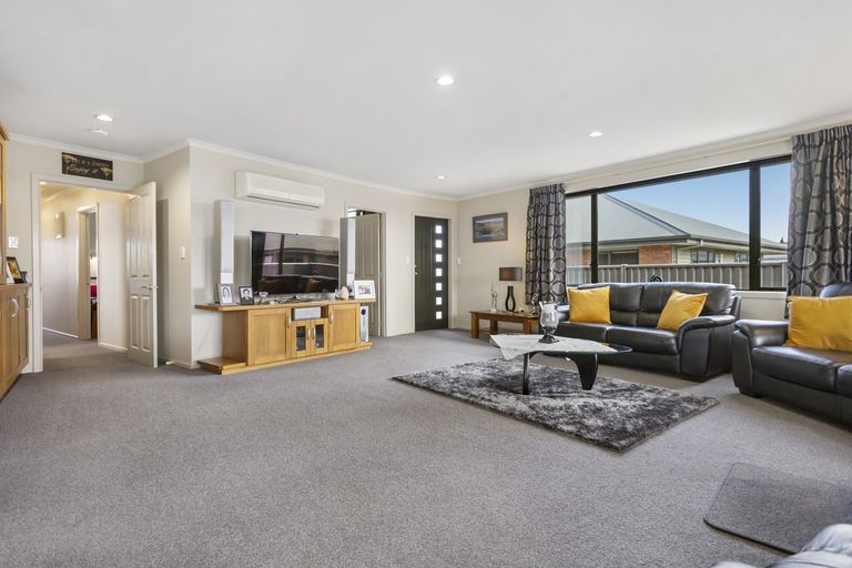 Photo of property in 21 Ashworth Street, Alexandra, 9320