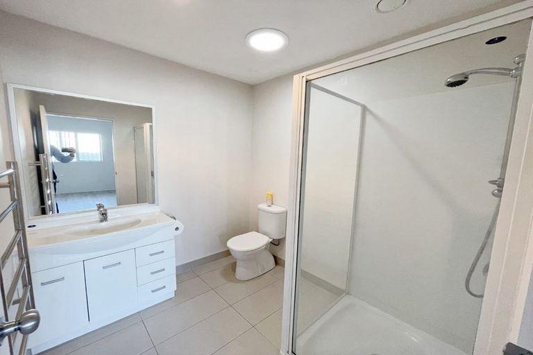 Photo of property in 54 Popokatea Drive, Takanini, 2112