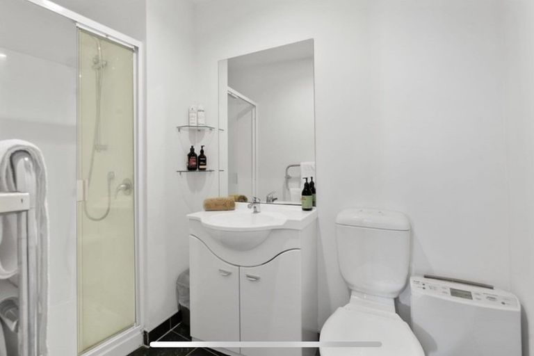 Photo of property in Atrium Apartments, 3n/154 The Terrace, Wellington Central, Wellington, 6011