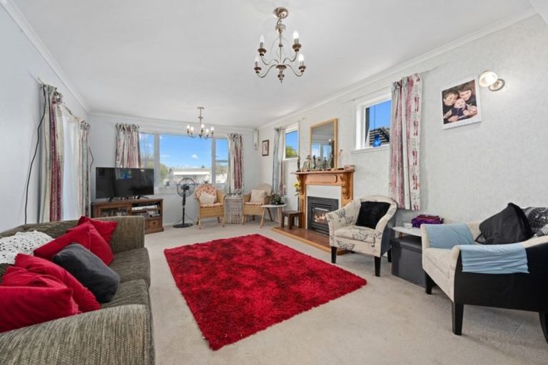 Photo of property in 20 Davis Crescent, Elderslea, Upper Hutt, 5018