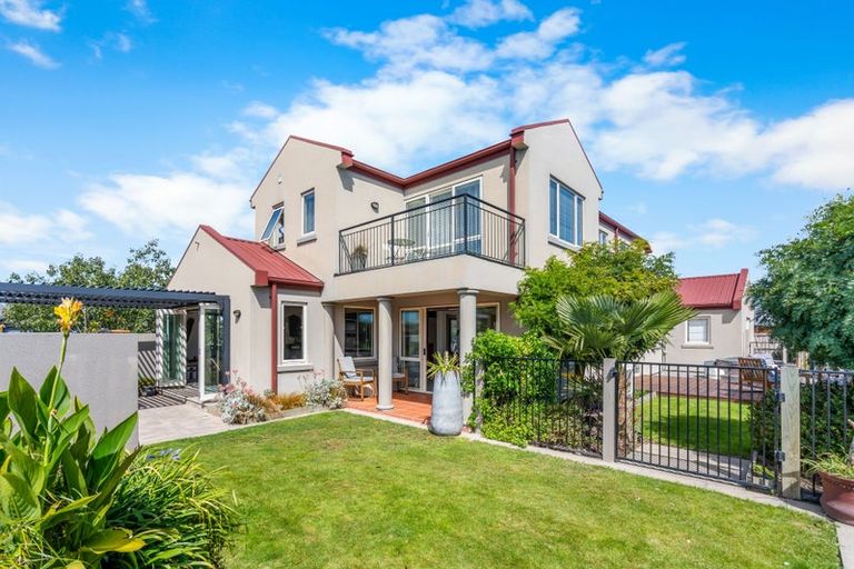 Photo of property in 12 Annaby Drive, Northwood, Christchurch, 8051