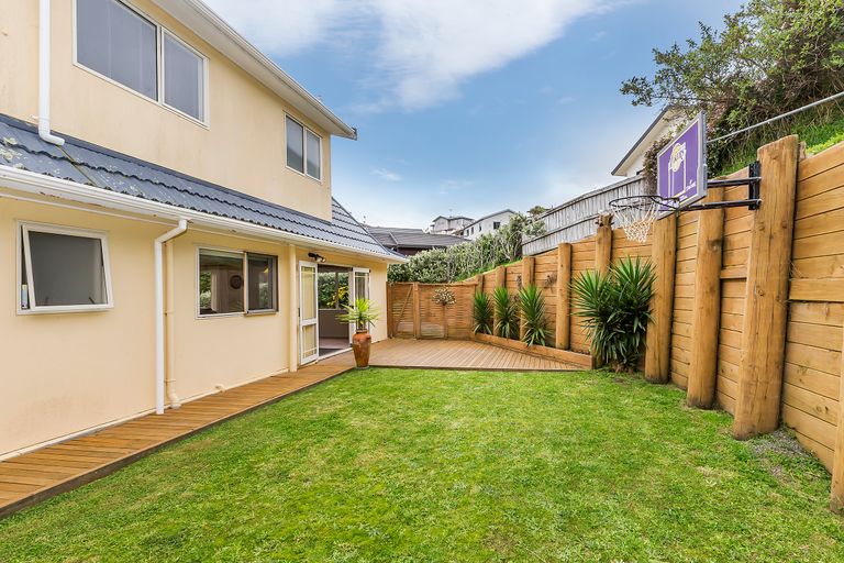 Photo of property in 8 Pilot Lane, Whitby, Porirua, 5024