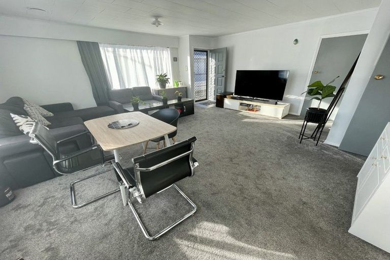 Photo of property in 205 Stokes Valley Road, Stokes Valley, Lower Hutt, 5019