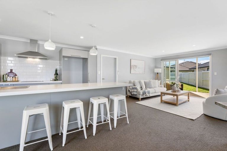 Photo of property in 11 Te Kio Crescent, Papamoa Beach, Papamoa, 3118