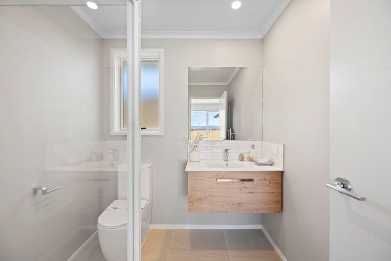 Photo of property in 16 Kohekohe Drive, Owhata, Rotorua, 3010