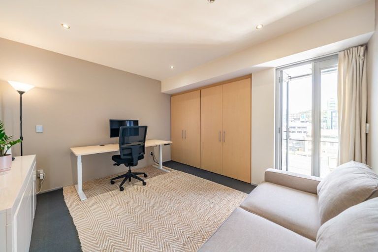 Photo of property in Sanctum Apartment, 10 Ebor Street, Te Aro, Wellington, 6011
