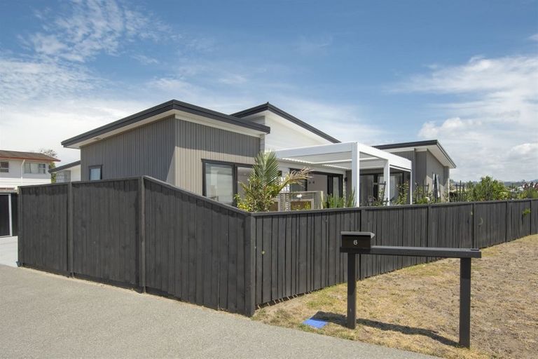 Photo of property in 6 Huanui Close, Papamoa Beach, Papamoa, 3118