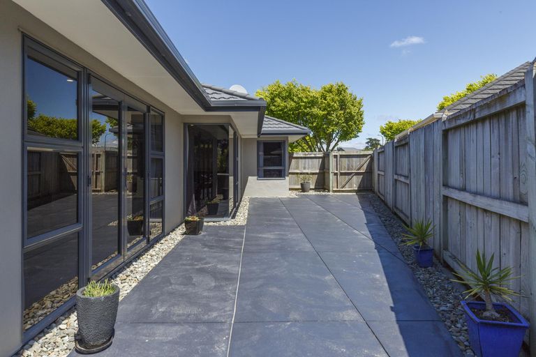 Photo of property in 32 Washington Parade, Milson, Palmerston North, 4414