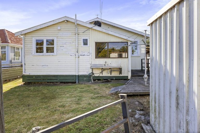 Photo of property in 14 Waihi Road, Hawera, 4610