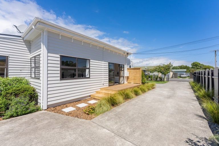 Photo of property in 14 Iti Street, Otaki, 5512