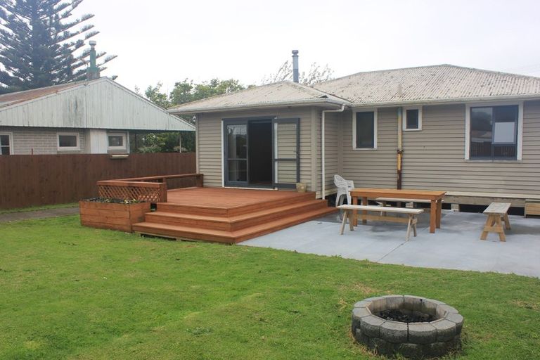 Photo of property in 79 Strange Street, Waitara, 4320