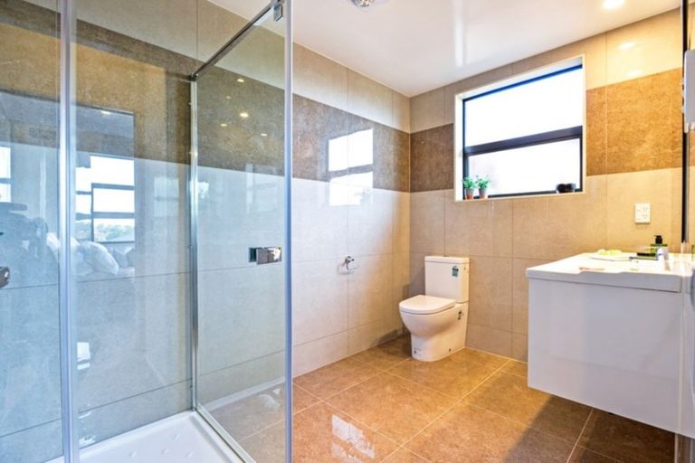 Photo of property in 10 Valley Heights Lane, Pukekohe, 2120