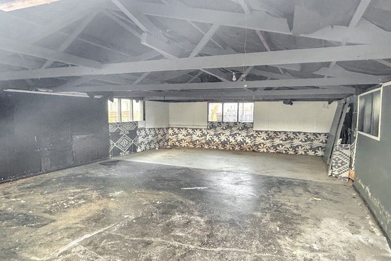 Photo of property in 7a Clayburn Road, Glen Eden, Auckland, 0602