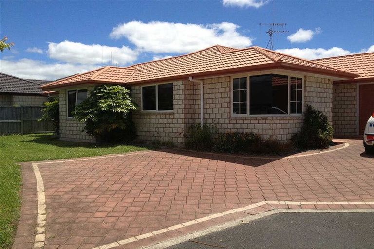 Photo of property in 12 Merlin Close, Huntington, Hamilton, 3210