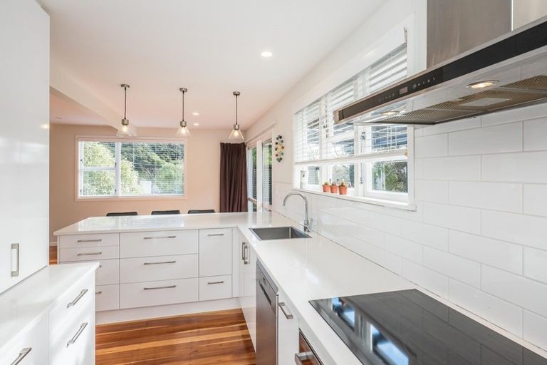 Photo of property in 5 Mamaku Street, Paraparaumu, 5032