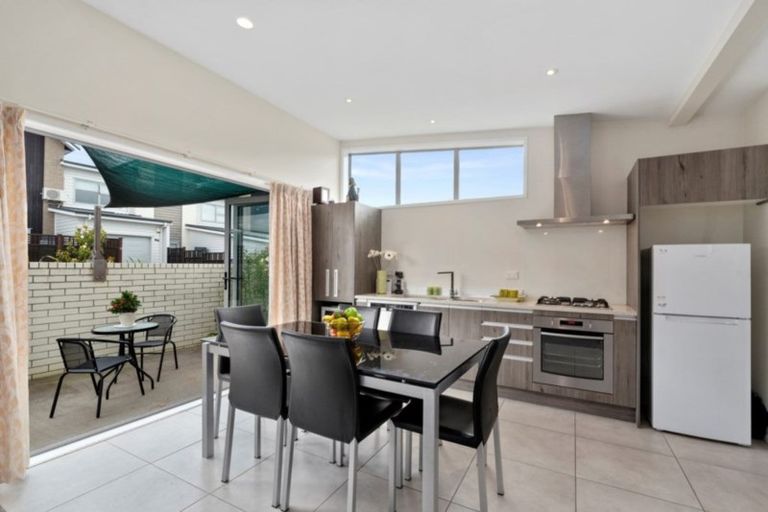 Photo of property in 10 Squadron Drive, Hobsonville, Auckland, 0616