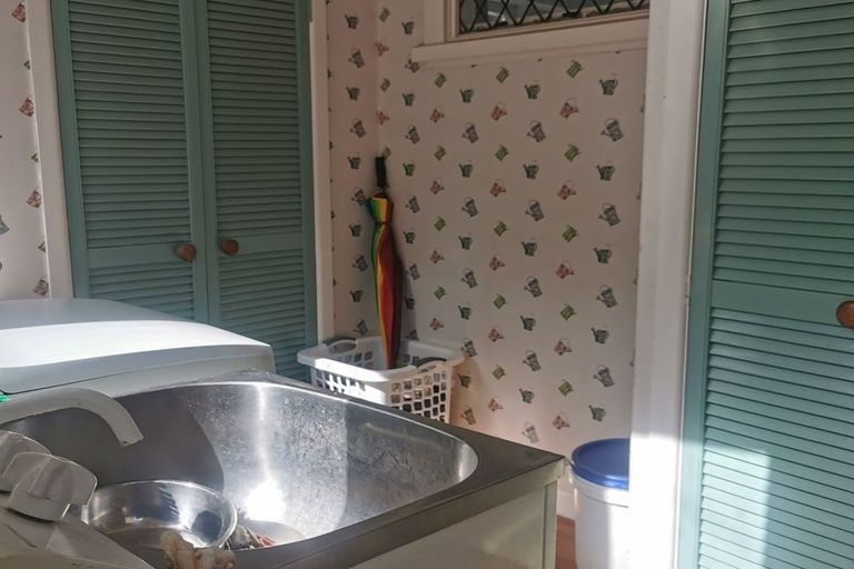 Photo of property in 11 Adams Road, Thornton Bay, Thames, 3575