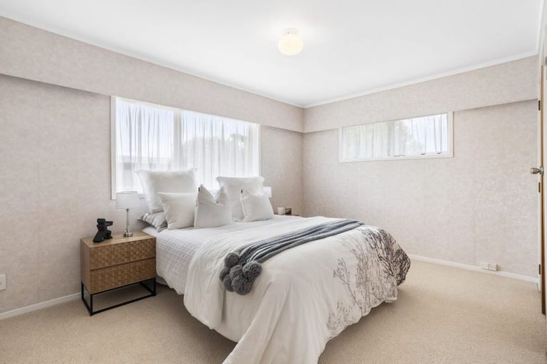 Photo of property in 91a Kiwi Esplanade, Mangere Bridge, Auckland, 2022