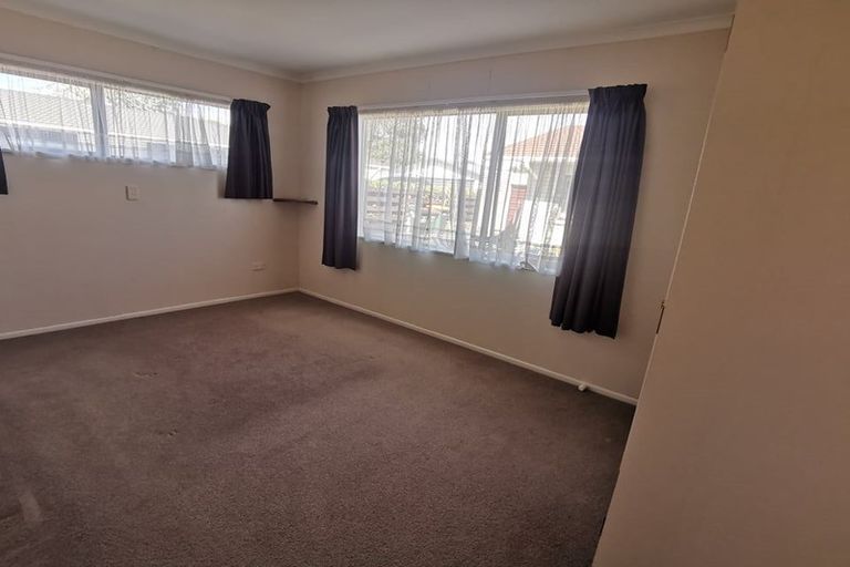 Photo of property in 2/156 Carrington Street, Lower Vogeltown, New Plymouth, 4310