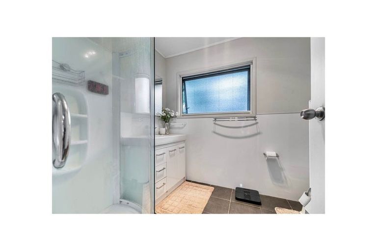 Photo of property in 38 Awaruku Road, Torbay, Auckland, 0630