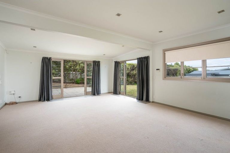 Photo of property in 77 Rokino Road, Hilltop, Taupo, 3330