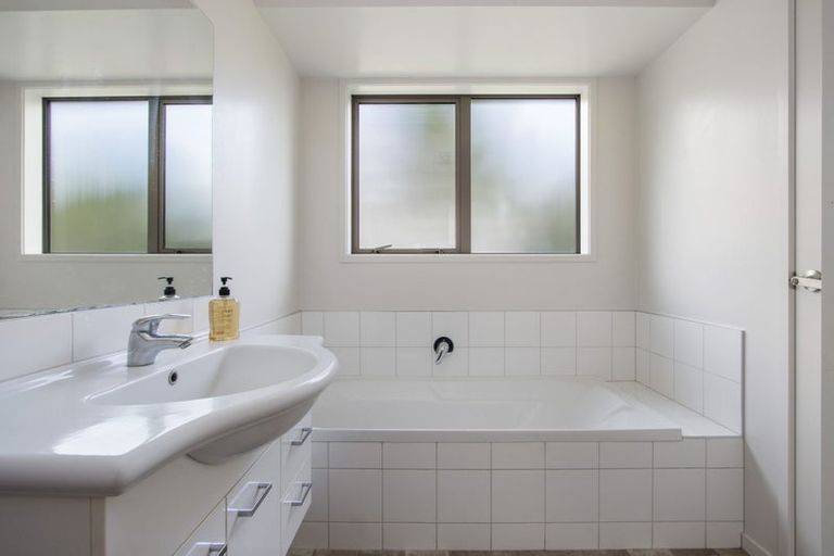 Photo of property in 21 Hoggard Place, Katikati, 3129