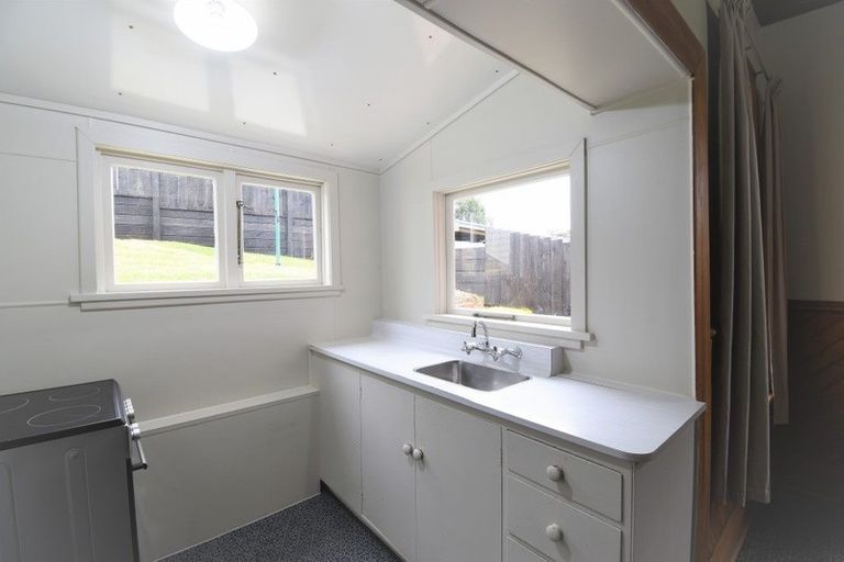 Photo of property in 10 Saint Heliers Court, Clyde Hill, Dunedin, 9011