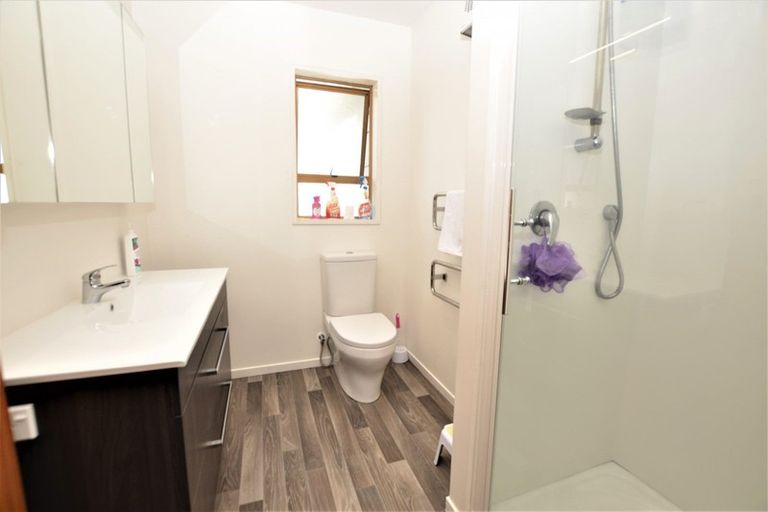 Photo of property in 30 Invergarry Road, Hilltop, Taupo, 3330