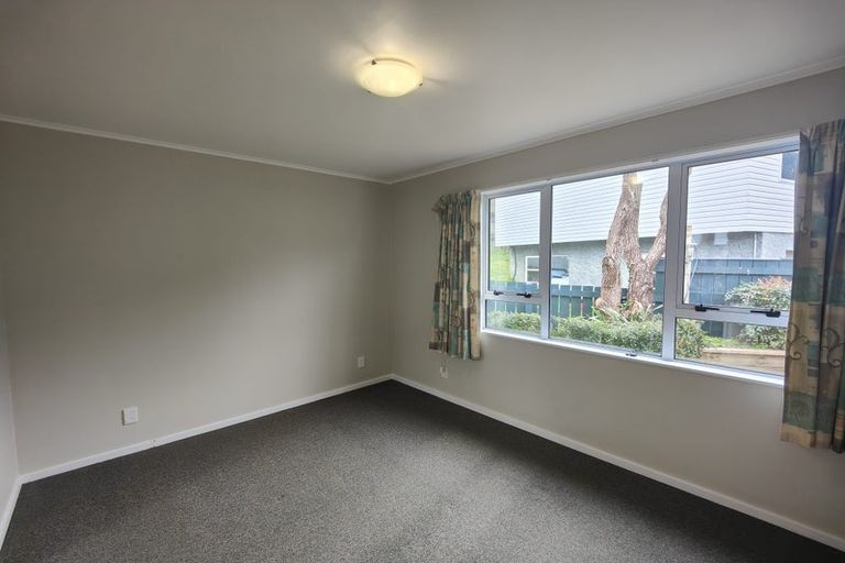 Photo of property in 1/71 Larsen Crescent, Tawa, Wellington, 5028