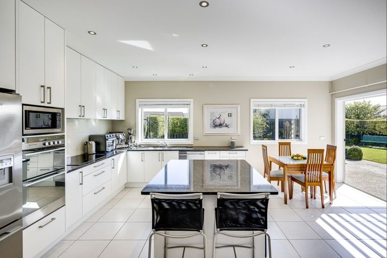 Photo of property in 24 Pacific Avenue, Poraiti, Napier, 4112