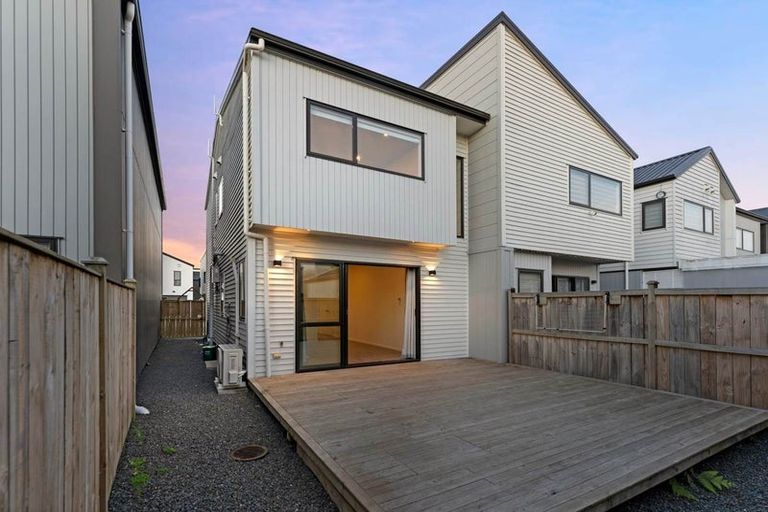 Photo of property in 55 Kairakau Street, Papakura, 2110