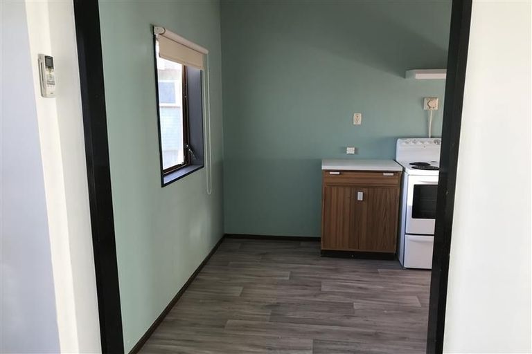 Photo of property in 1/168 Kings Crescent, Hutt Central, Lower Hutt, 5010