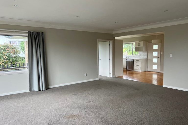 Photo of property in 582 Massey Road, Mangere, Auckland, 2022
