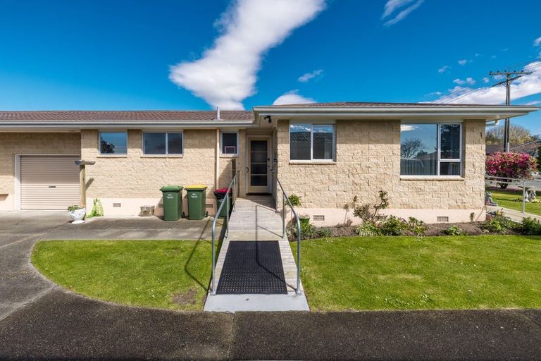 Photo of property in 7 Churchill Place, Waimate, 7924