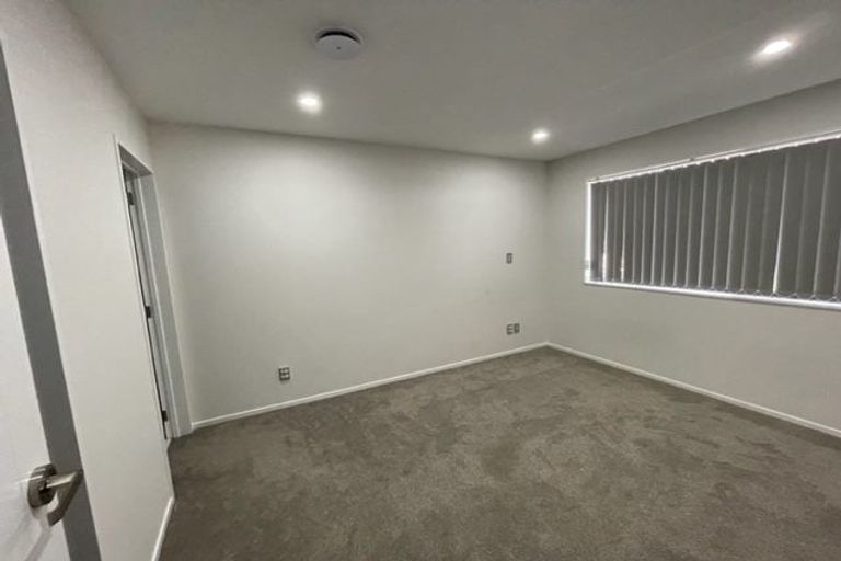 Photo of property in 74c Thompson Terrace, Manurewa, Auckland, 2102