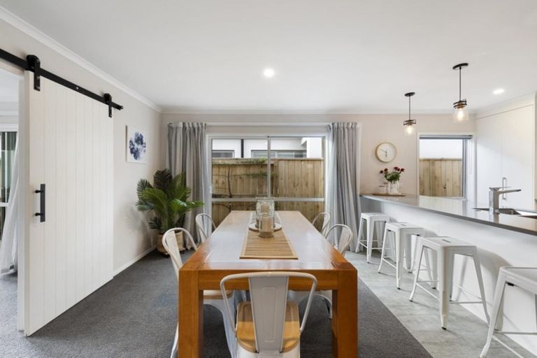 Photo of property in 81 Awatira Drive, Papamoa Beach, Papamoa, 3118