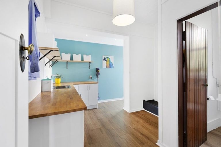 Photo of property in 60 Lonsdale Crescent, Rongotai, Wellington, 6022