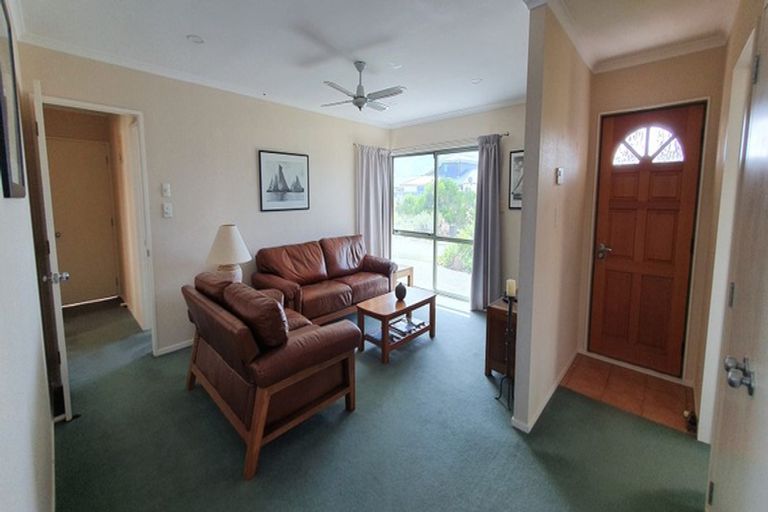 Photo of property in 130 Bream Bay Drive, Ruakaka, 0116