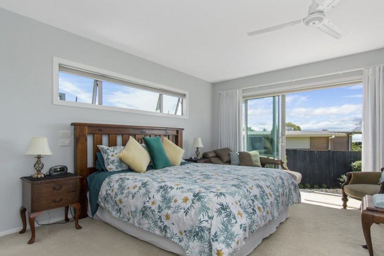 Photo of property in 25 Haden Place, Omokoroa, 3114