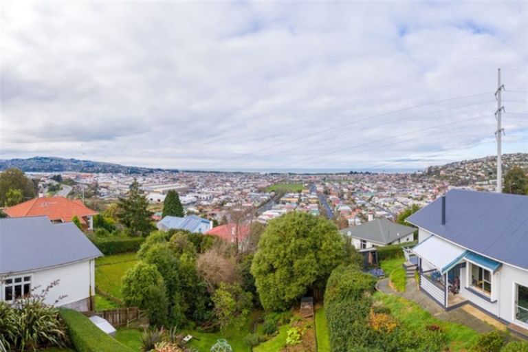 Photo of property in 25 Forfar Street, Clyde Hill, Dunedin, 9011