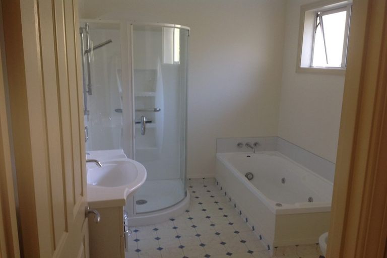 Photo of property in 358 Kaikorai Valley Road, Bradford, Dunedin, 9011