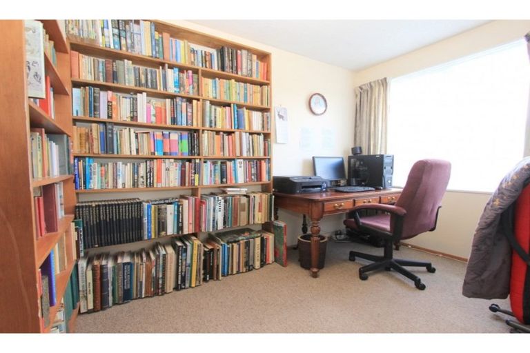 Photo of property in 60c Mclauchlan Street, Springlands, Blenheim, 7201