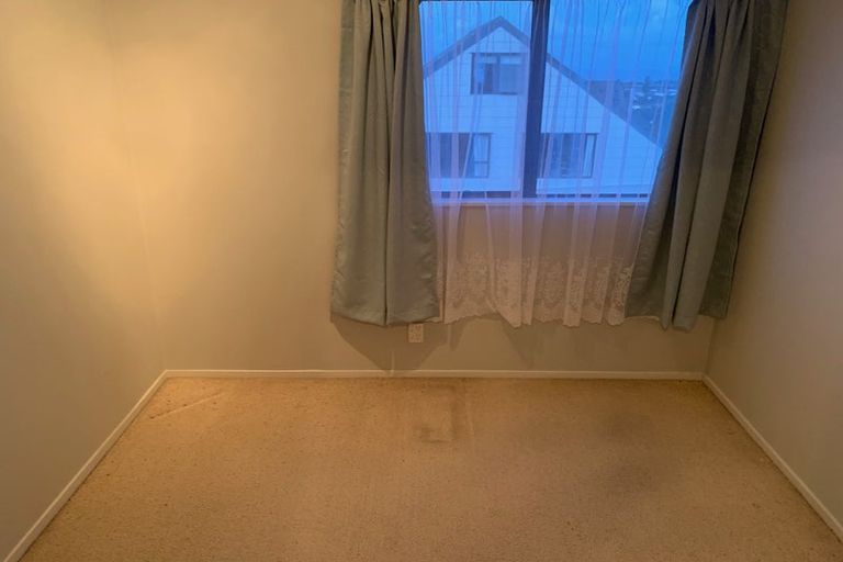 Photo of property in 1/165 Oaktree Avenue, Browns Bay, Auckland, 0630