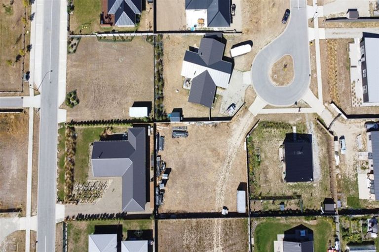 Photo of property in 18 Dingle Street, Lake Hawea, 9382