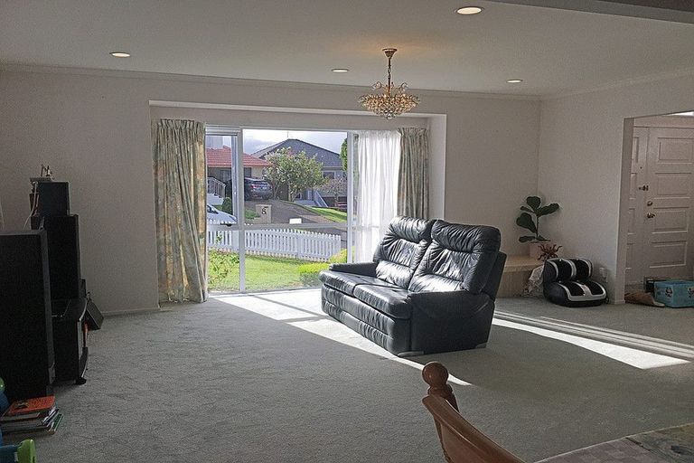 Photo of property in 3 Winton Court, Somerville, Auckland, 2014